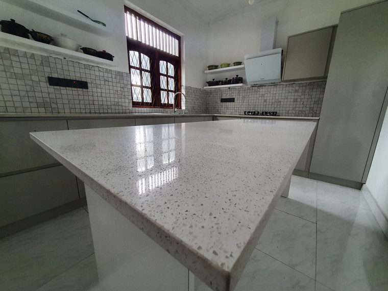 Exquisite Kitchen Cabinets