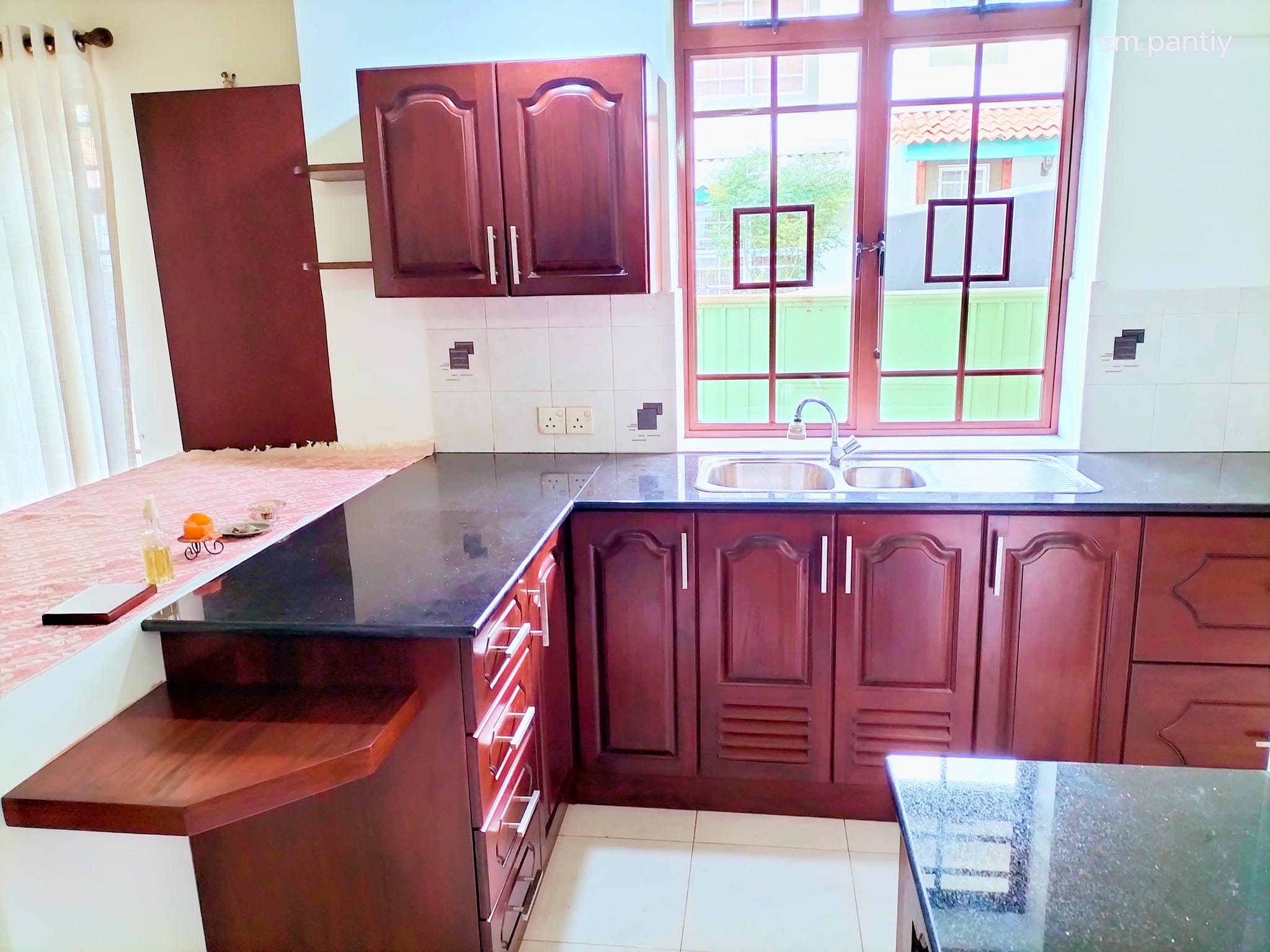 Exquisite Kitchen Cabinets