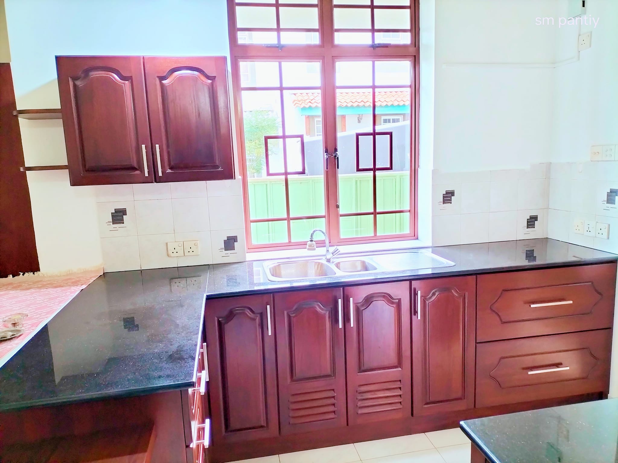 Exquisite Kitchen Cabinets